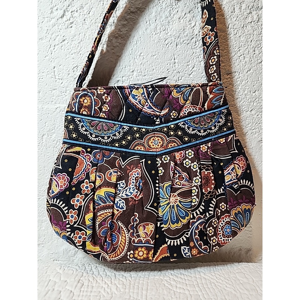 Vera Bradley Hannah small shoulder bag. Retired Kensington pattern. EUC